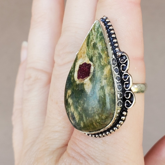 ***Sale*** New Ruby in Fuchsite 925 Silver Ring. - Picture 2 of 12
